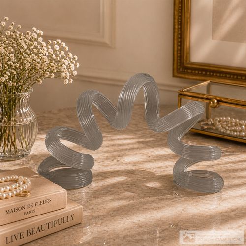 Figura ondulada de vidrio gris